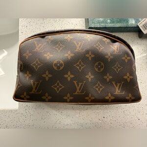 Louis Vuitton Monogram Brown Trousse Toilette 25
